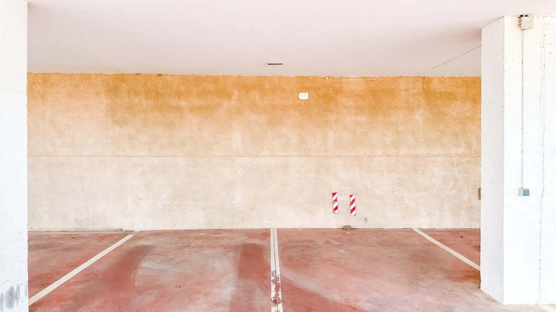 Parking de Piso de alquiler en Málaga con Aire acondicionado, Jardín privado y Terraza