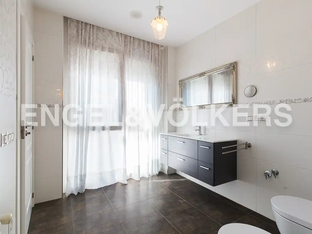 Bathroom of Houses for sale in Alzira  with Air Conditioner, Heating and Terrace