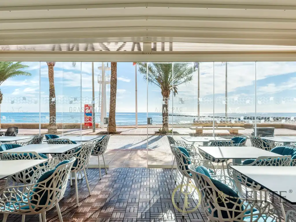 Local comercial en venda a Campello Playa