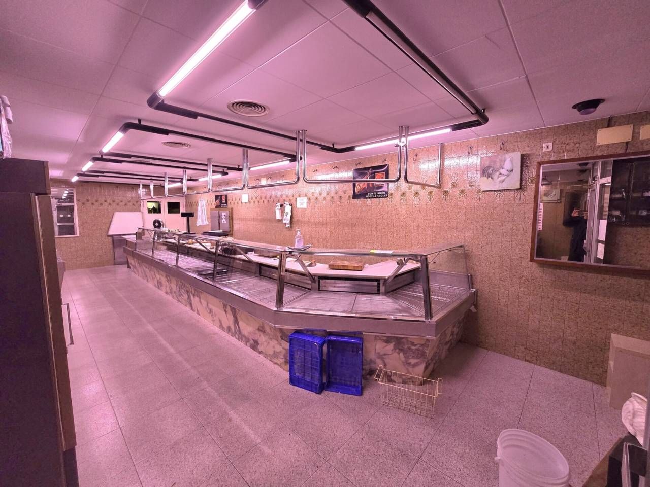 Building for sale in Girona Capital