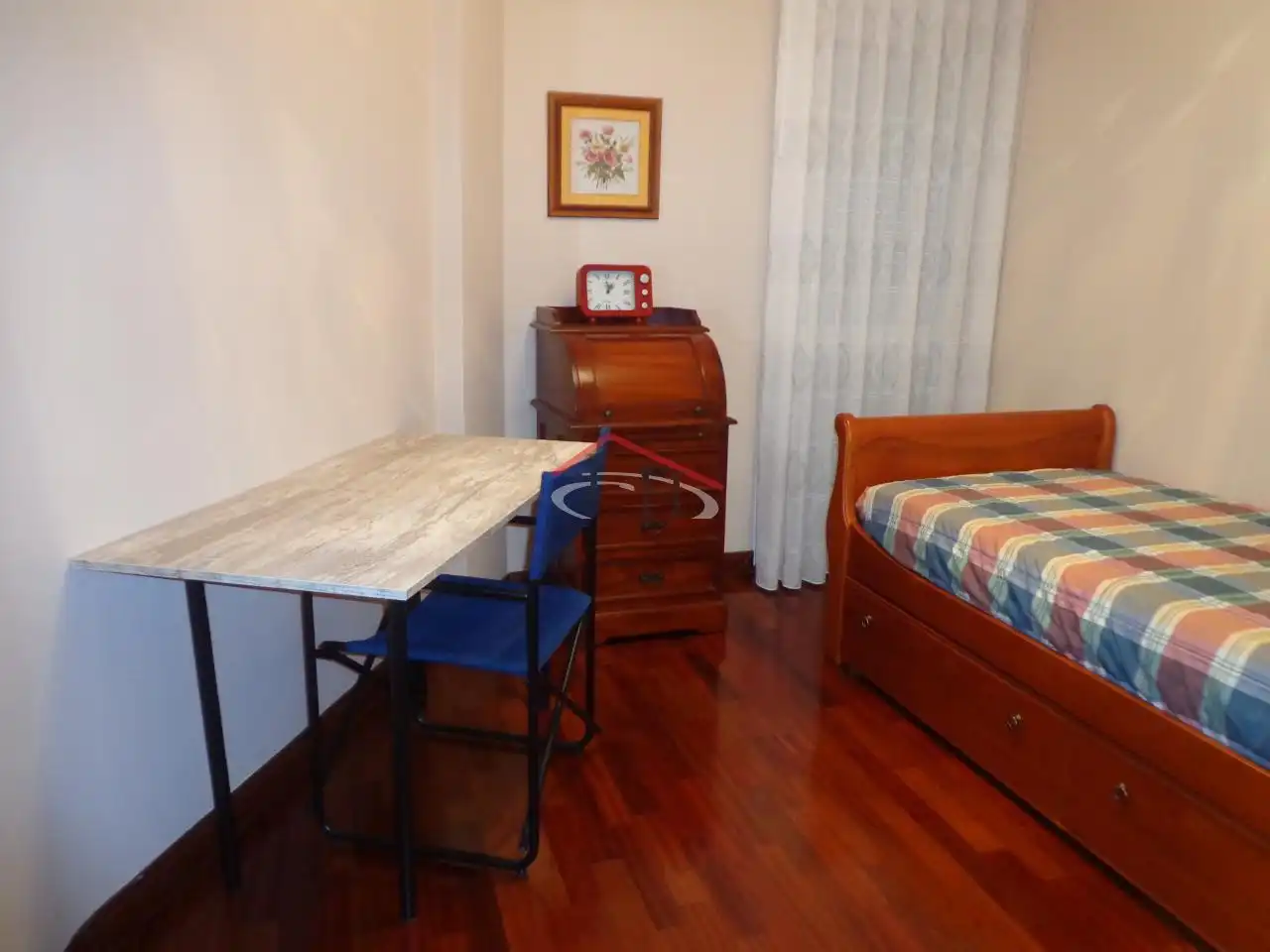 Schlafzimmer von Wohnung zur Miete in León Capital  mit Heizung, Parkett und Terrasse