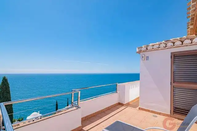 Houses for sale in Las Palomas