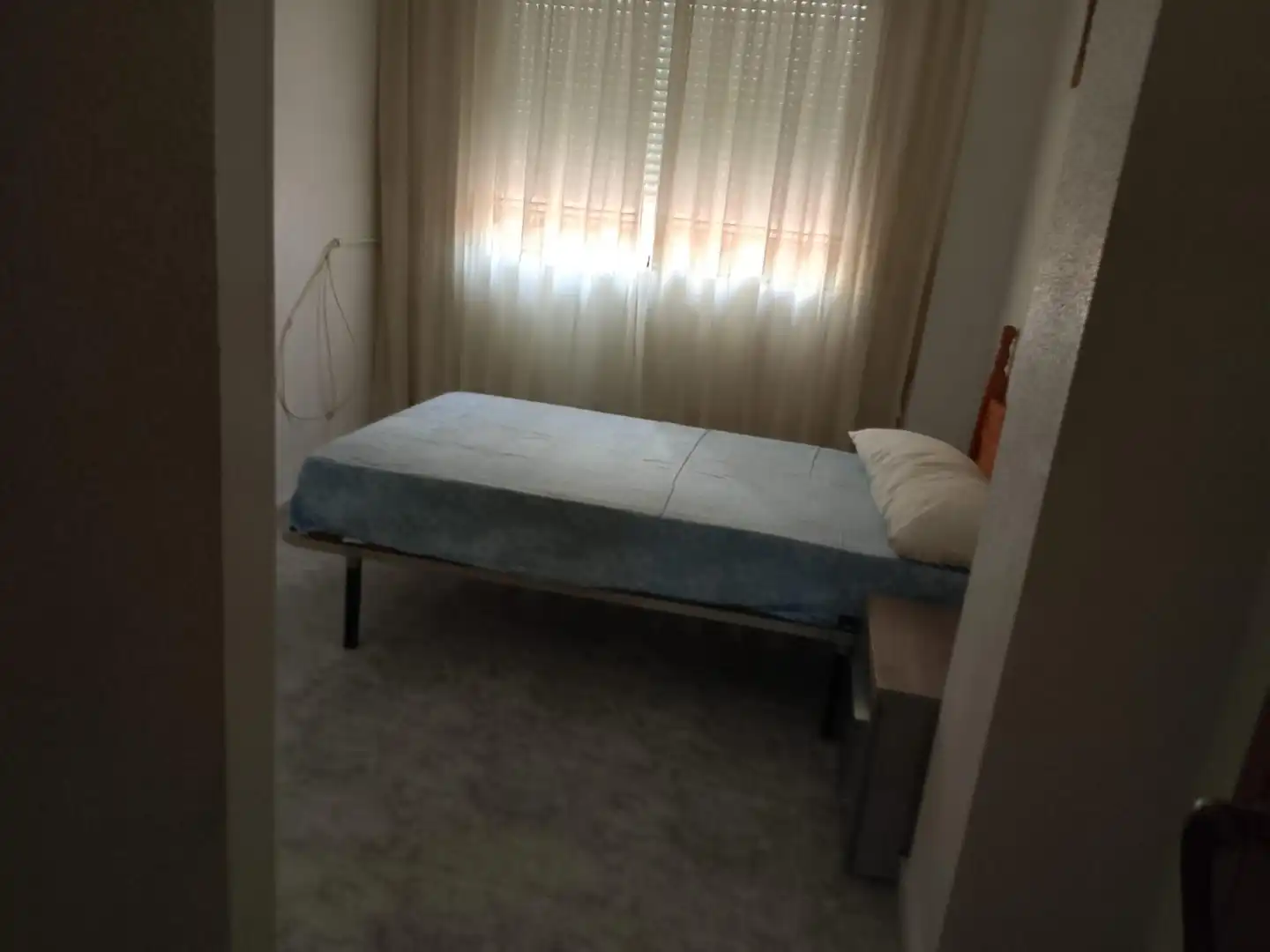 Schlafzimmer von Erdgeschoss zur Miete in Murcia mit Klimaanlage, Heizung und Terrasse