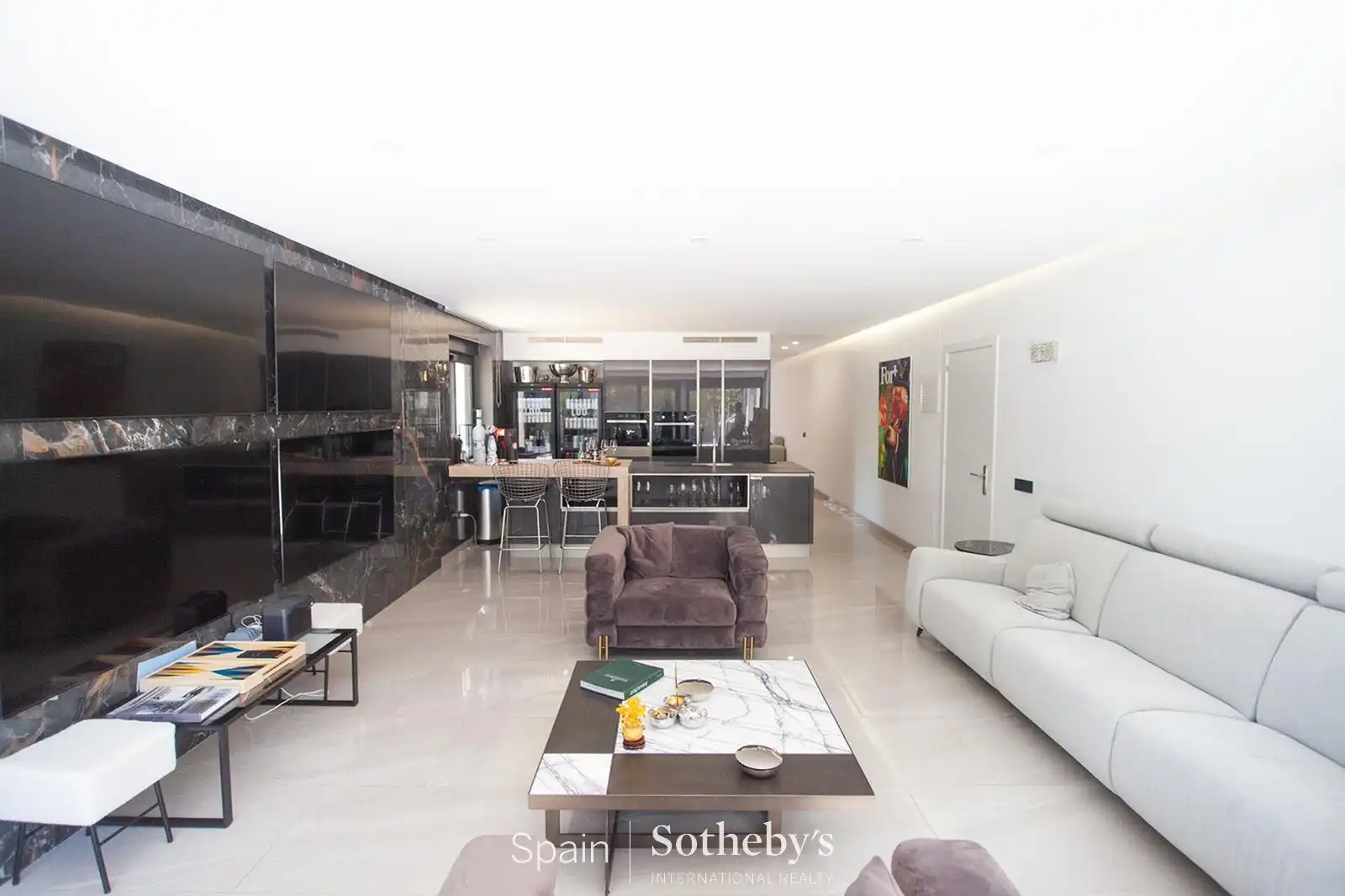 Living room of Houses for sale in Pozuelo de Alarcón  with Air Conditioner, Heating and Private garden