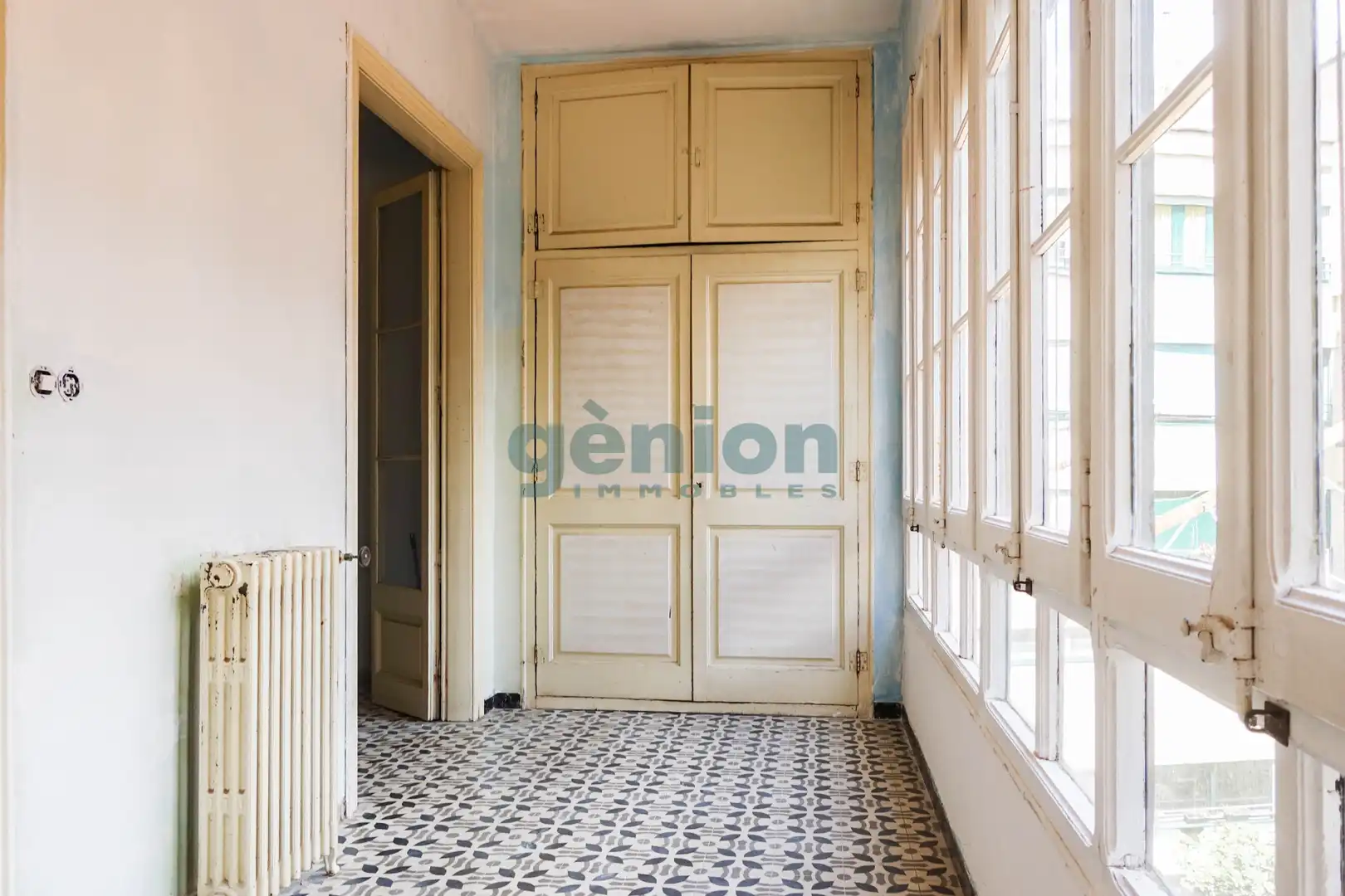 Piso en venta en Girona con Calefacción, Terraza y Balcón
