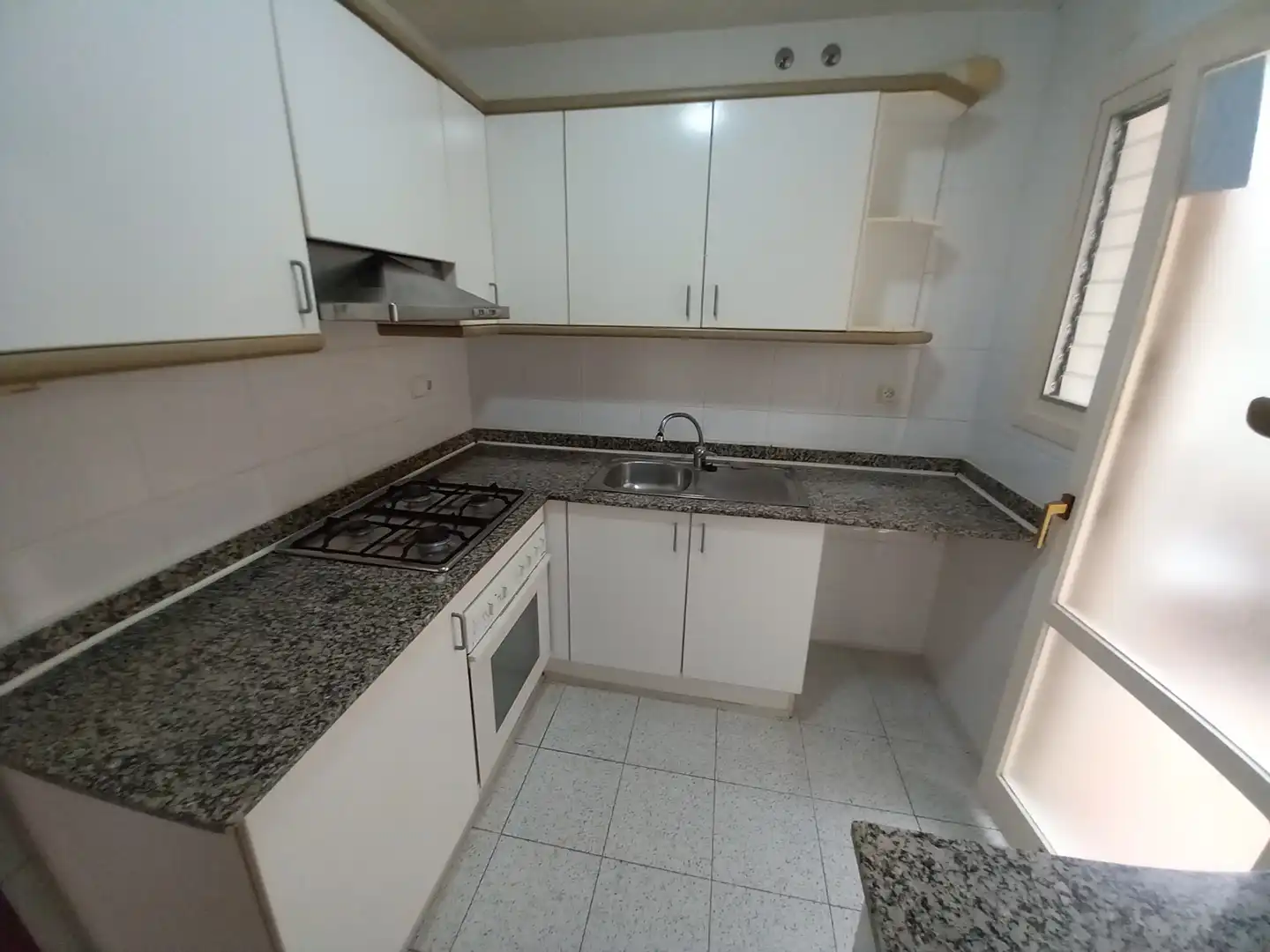 Cuina de Pis en venda en Barcelona amb Aire condicionat i Balcó