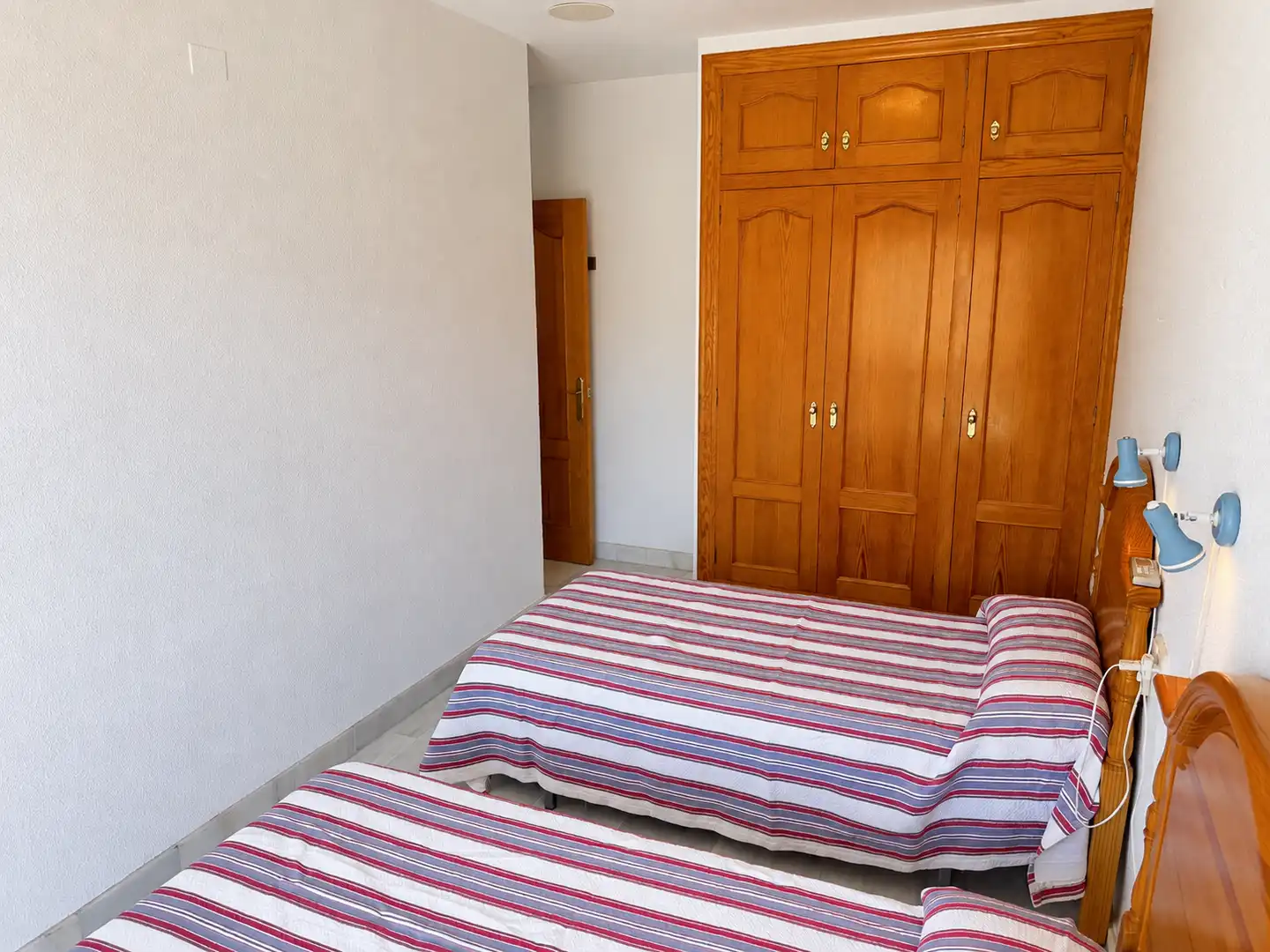 Dormitori de Casa adosada en venda en Roquetas de Mar amb Aire condicionat, Terrassa i Traster
