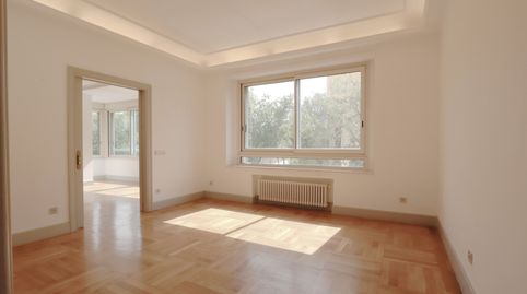 Foto 3 von Wohnung zur Miete in Calle de Carbonero y Sol, El Viso, Madrid Capital