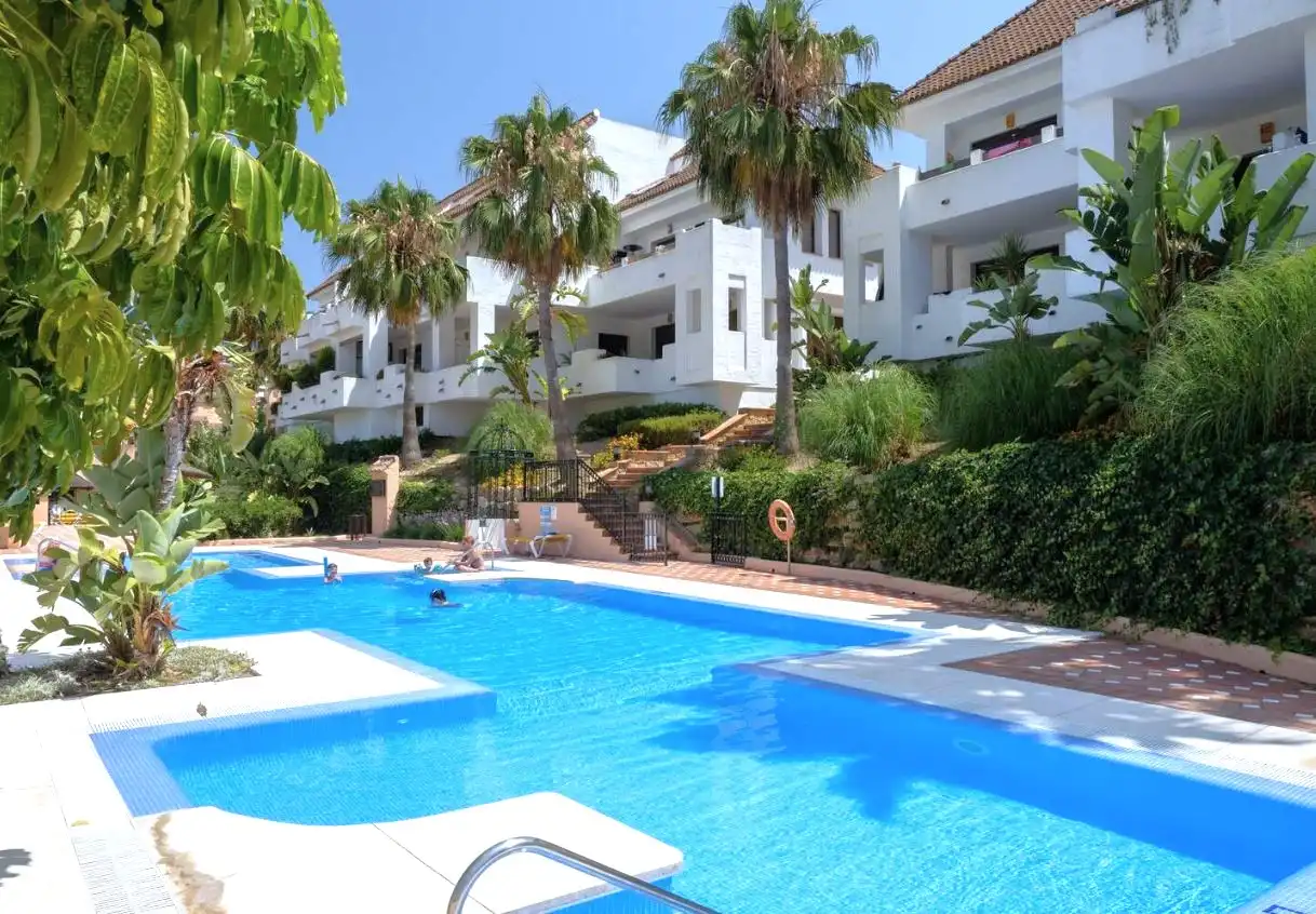 Apartamento de alquiler en E-2, La Duquesa