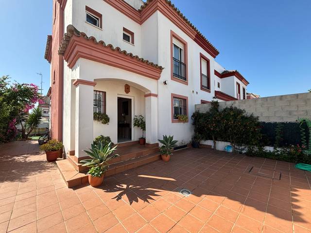 Casa adosada en Venta en Huévar del Aljarafe