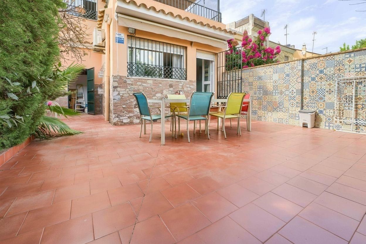 Terraza de Casa adosada en venta en Tomares con Aire acondicionado, Jardín privado y Terraza
