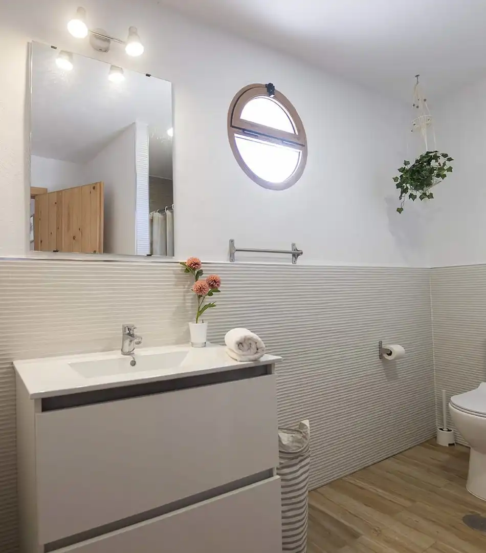 Bany de Casa o xalet de lloguer en Barbate amb Calefacció, Jardí privat i Terrassa