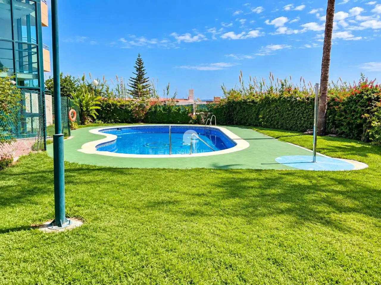 Appartamento con terrazza in affitto a Urbanizacion Playa Linda, imagen 36