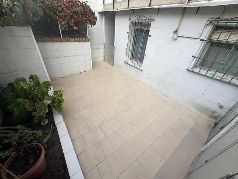 Außenansicht von Wohnung zum Verkauf in Madrid mit Heizung