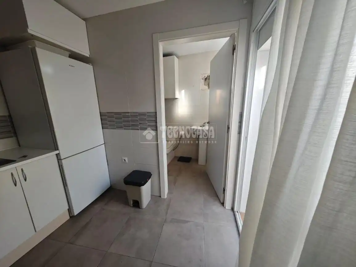 Habitación de Casa adosada en venta en Tomares