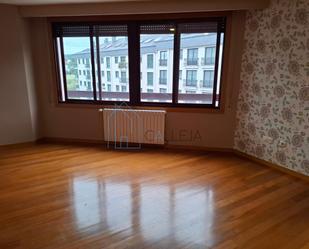 Bedroom of Flat to rent in Ourense Capital   with Terrace and Balcony