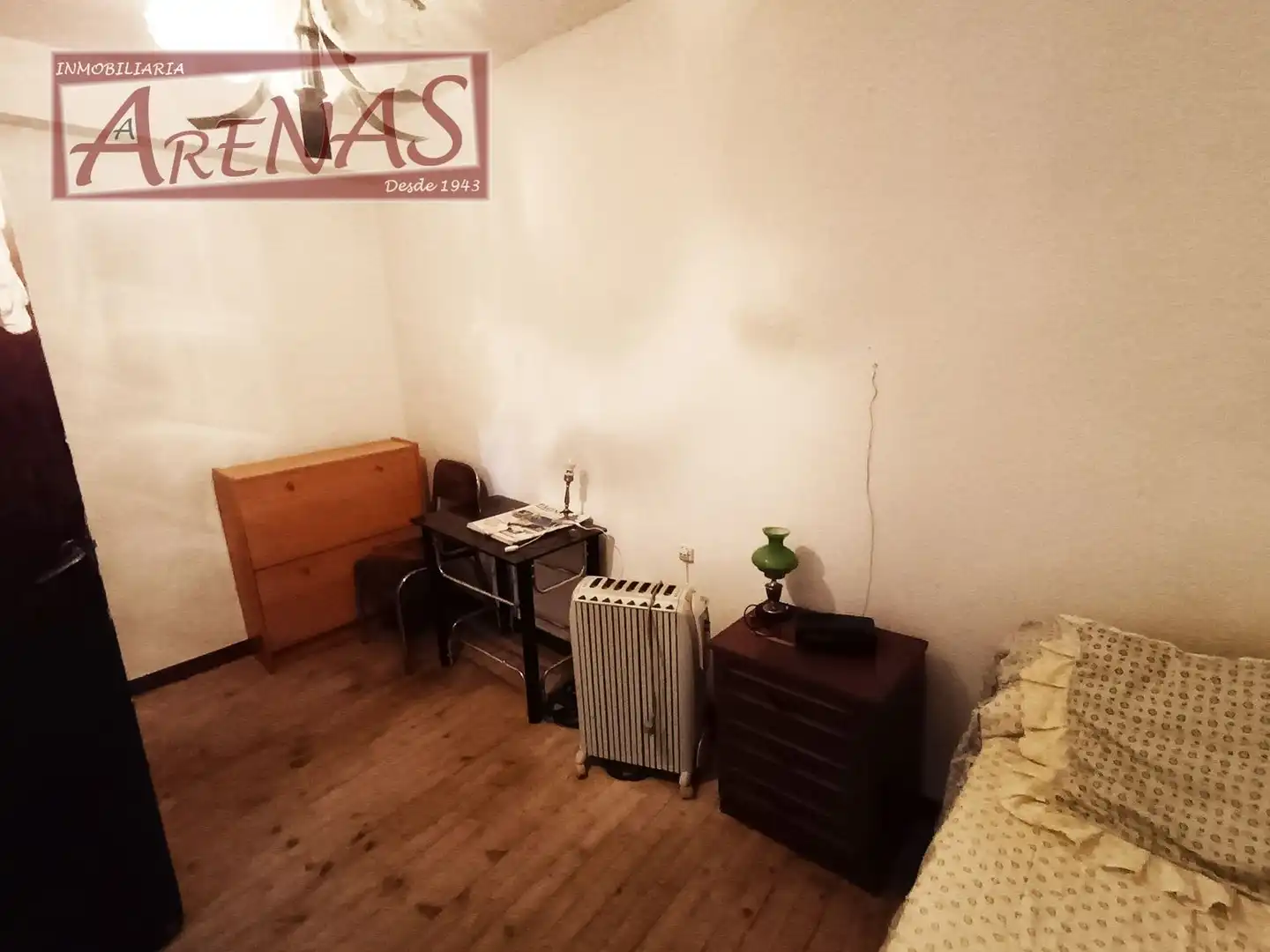 Habitación de Casa adosada en venta en Ampuero con Parquet y Terraza