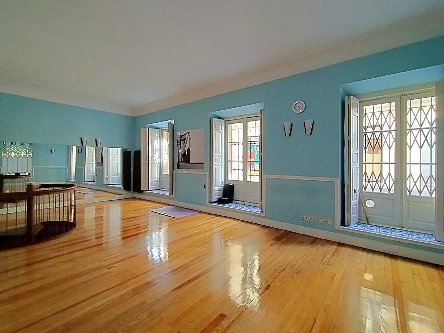Office for sale in Madrid  with Air Conditioner and Heating