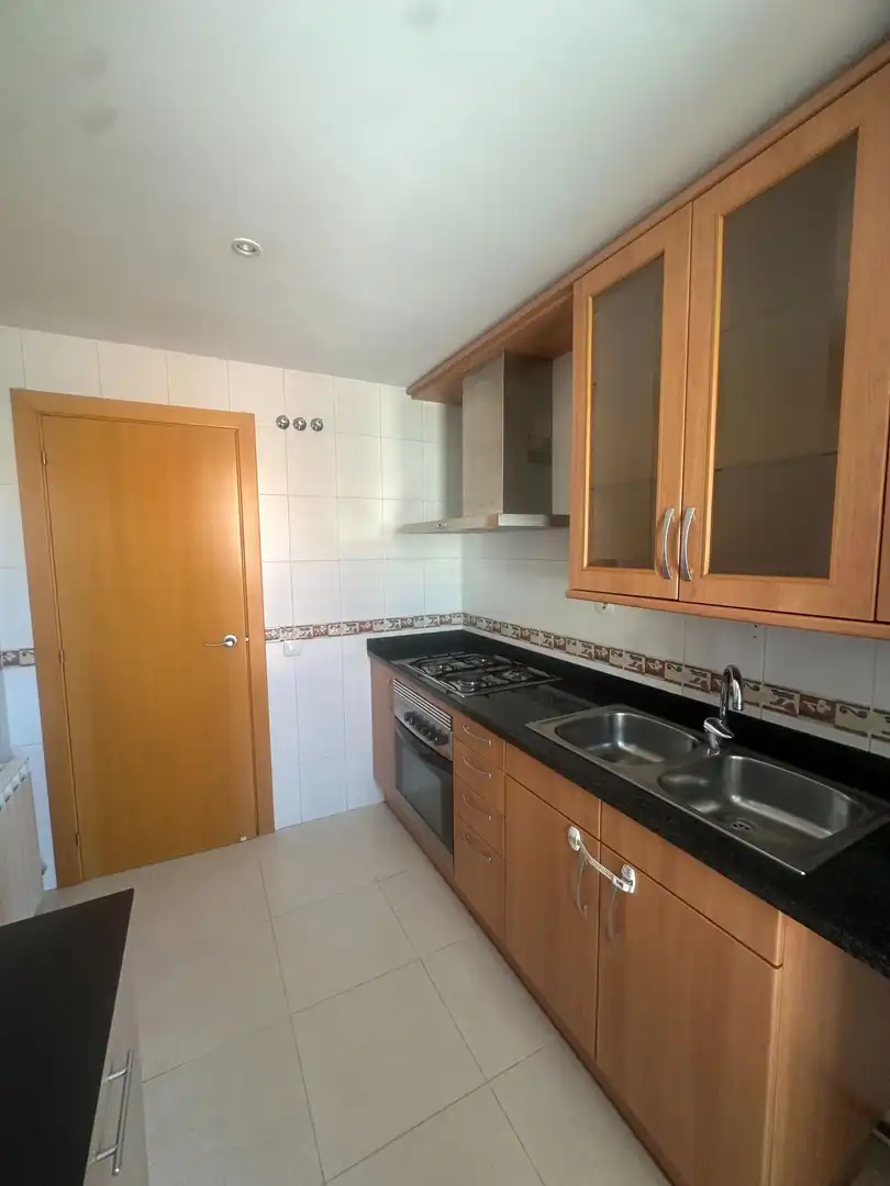 Cocina de Dúplex en venta en Vilanova del Vallès con Aire acondicionado, Calefacción y Terraza