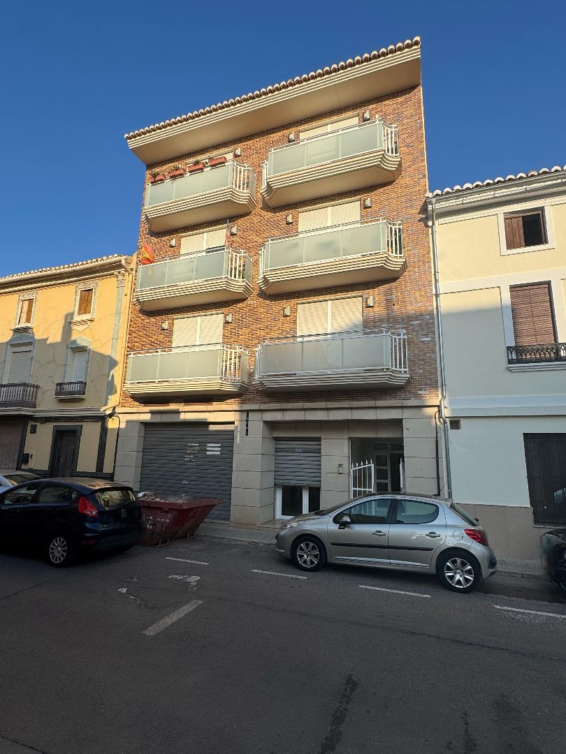Exterior view of Flat for sale in La Pobla de Vallbona  with Balcony