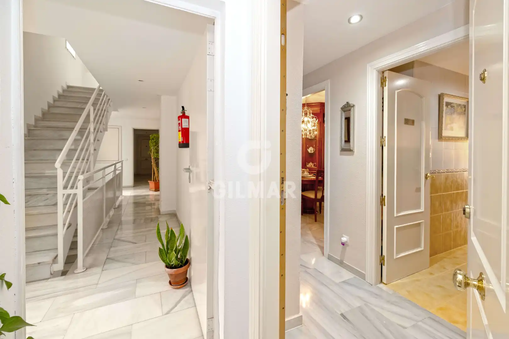 Wohnung zum Verkauf in Benalmádena mit Privatgarten, Schwimmbad und Möbliert