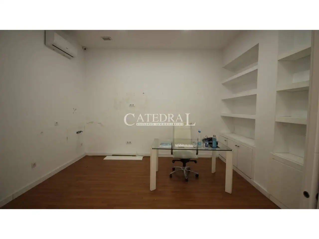 Commercial properties for rent in Sevilla  with Air Conditioner