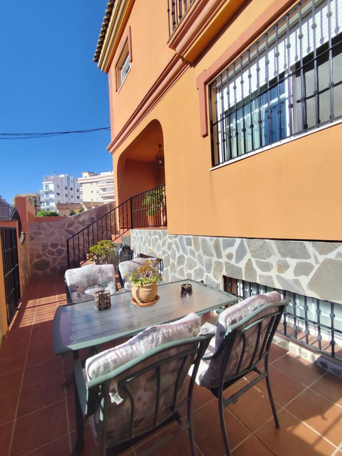 Exterior view of Single-family semi-detached for sale in Fuengirola  with Air Conditioner, Private garden and Terrace