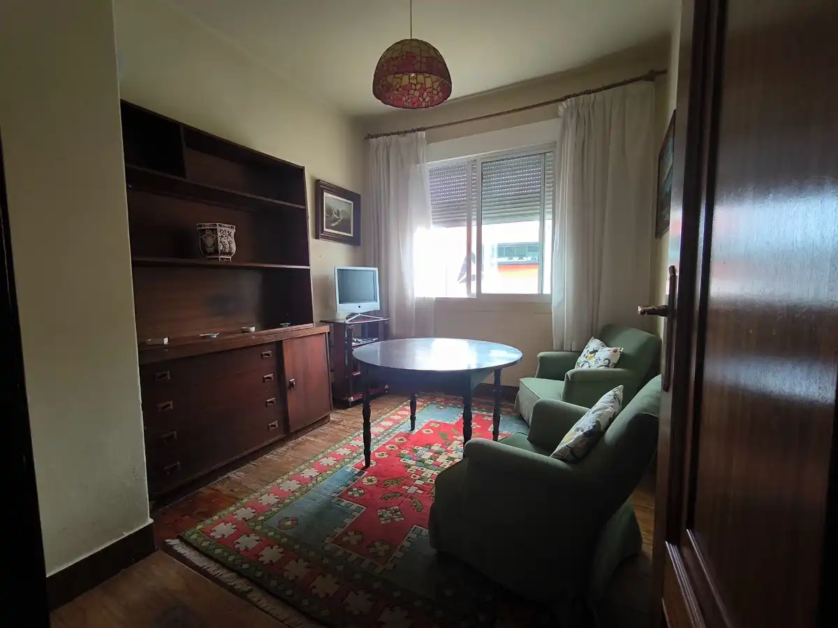 Sala de estar de Casa o chalet en venta en Vilagarcía de Arousa con Calefacción, Jardín privado y Parquet