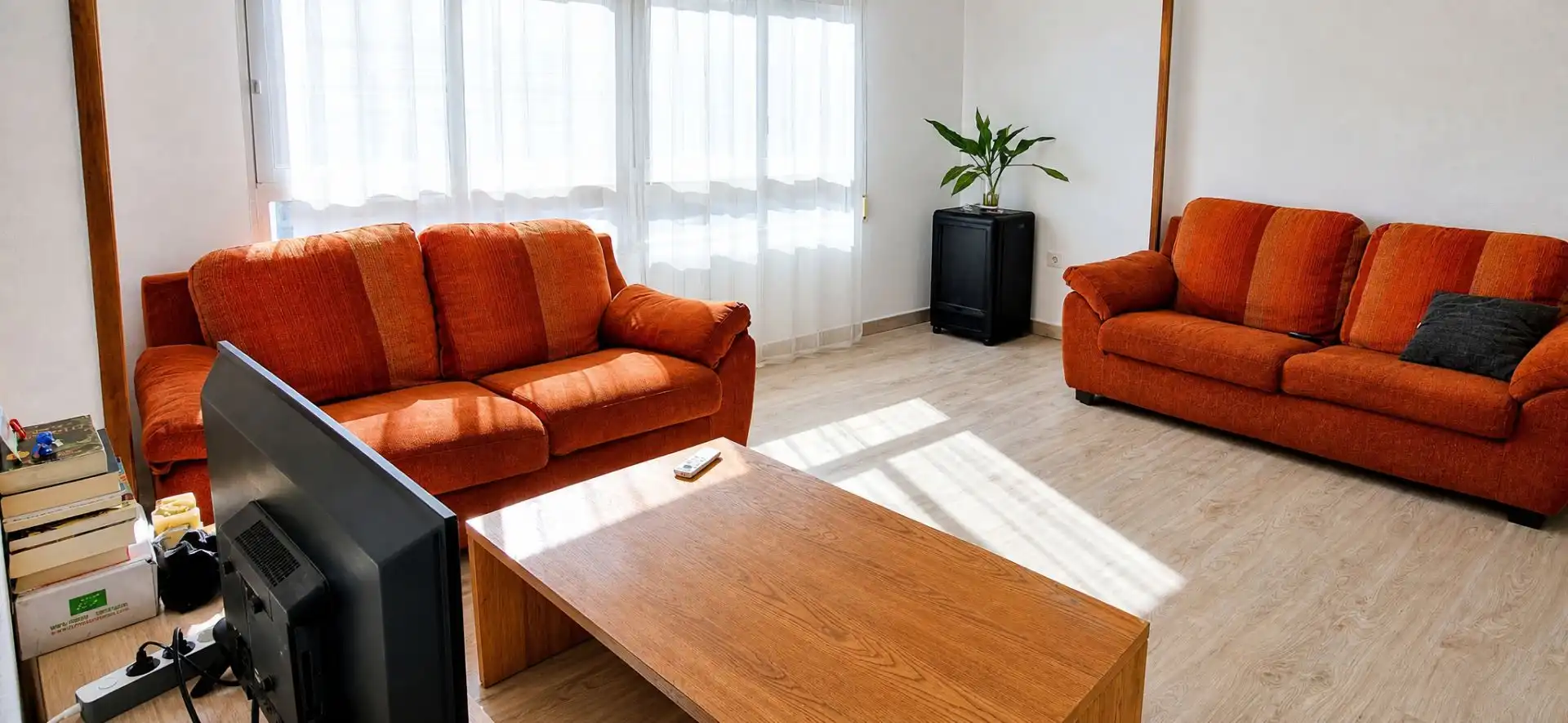 Sala d'estar de Dúplex en venda en Jarandilla de la Vera amb Moblat