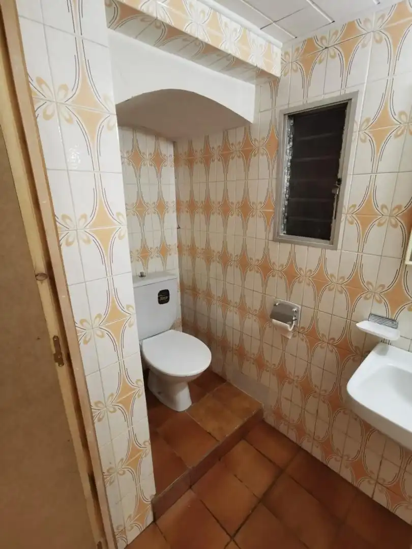 Local commercial à louer à Cervera, imagen 5