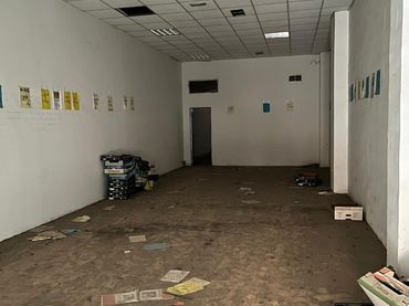 Local comercial en alquiler en Calle Vereda del Melero 5