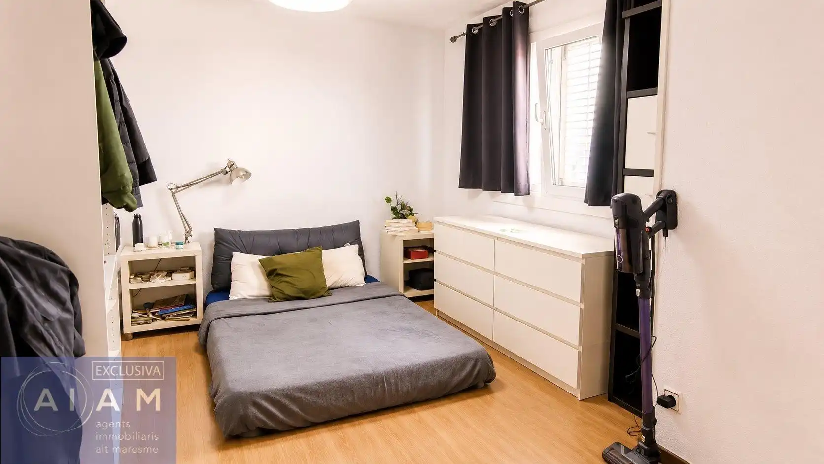 Habitación de Piso en venta en Pineda de Mar con Aire acondicionado y Balcón