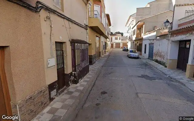 Vista exterior de Casa adosada en venta en Tarazona de la Mancha