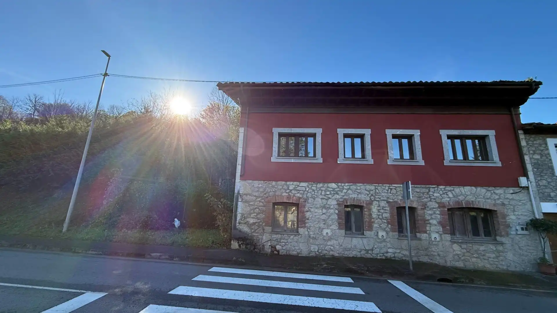 Vista exterior de Casa adosada en venda en Onís