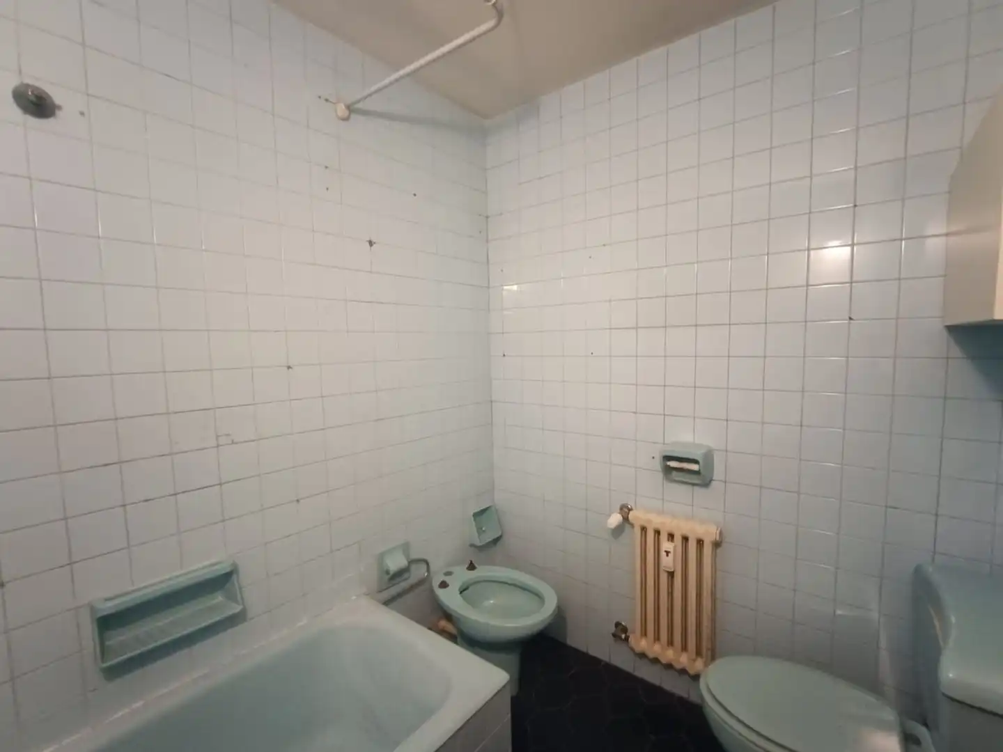 Bathroom of Flat for sale in Oviedo   with Heating, Terrace and Storage room