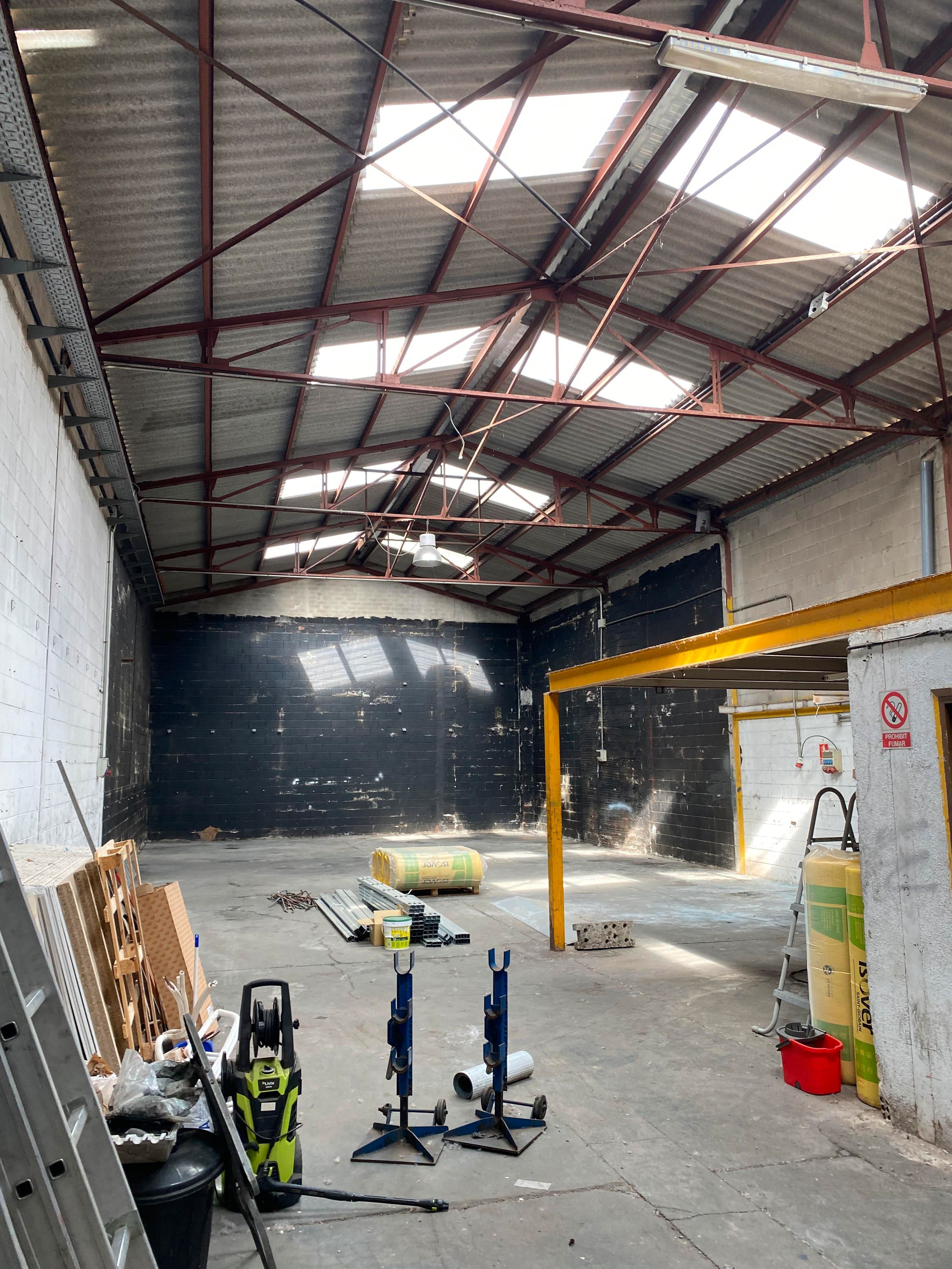 Nau industrial en venda en Castellar del Vallès