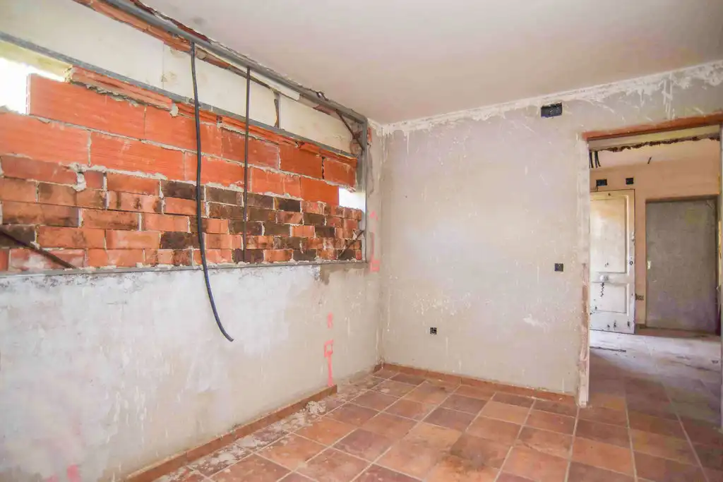 Buildings for sale in Santa Susanna