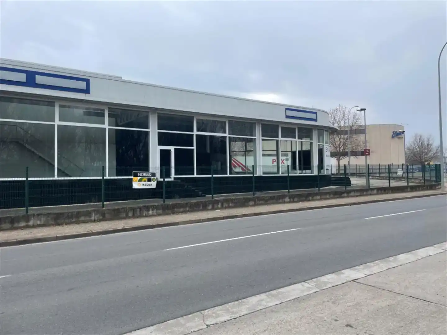 Nau industrial de lloguer en  Logroño