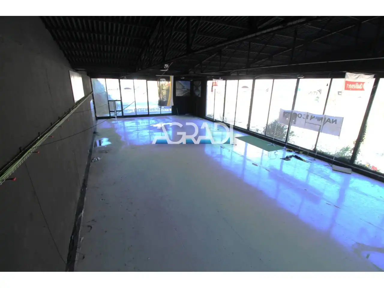 Nave industrial de alquiler en Vallirana