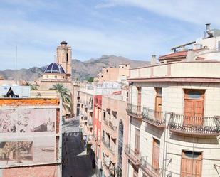 Vista exterior de Pis en venda en Orihuela amb Aire condicionat i Balcó