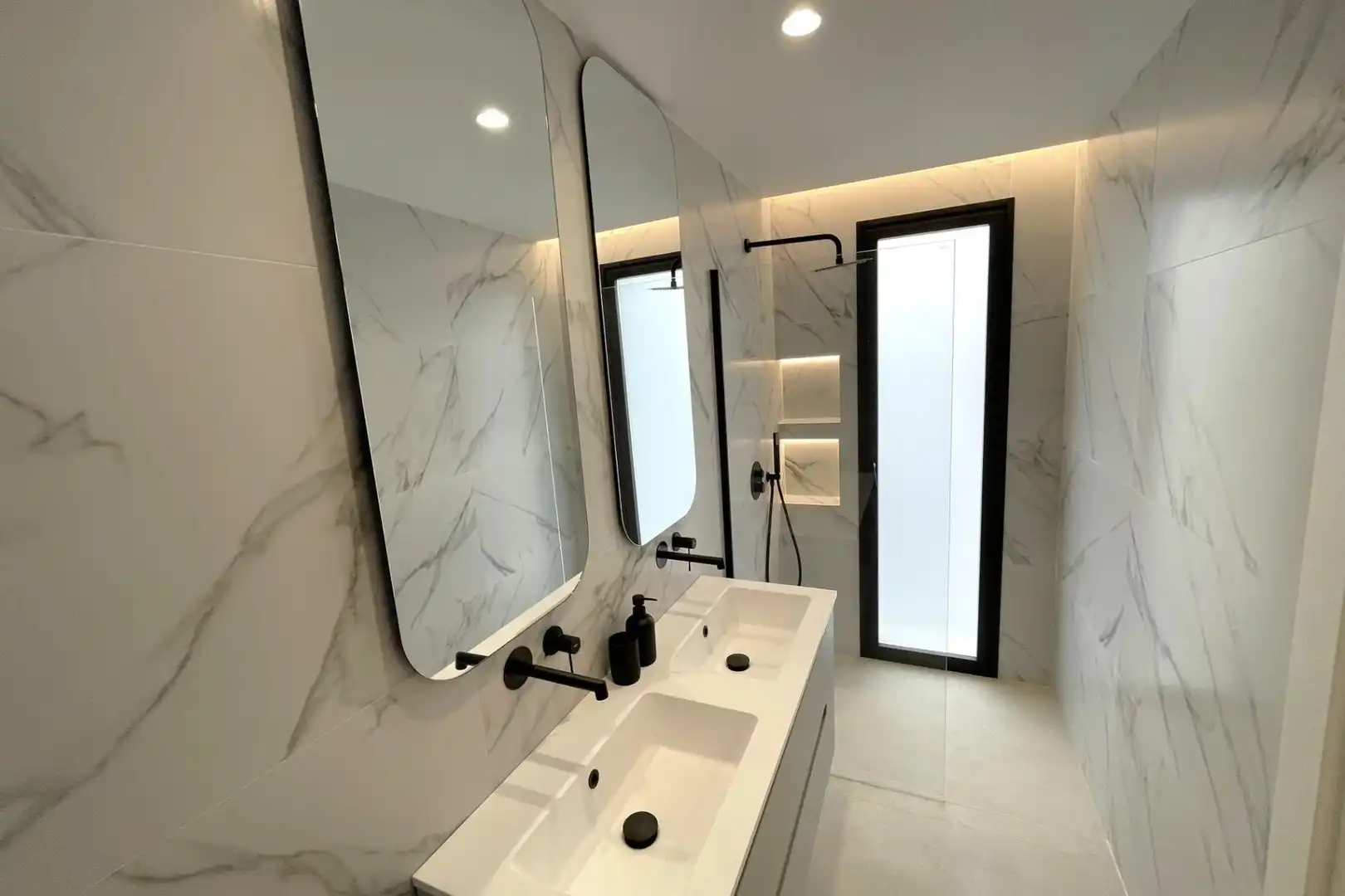 Bathroom of Houses for sale in Molina de Segura