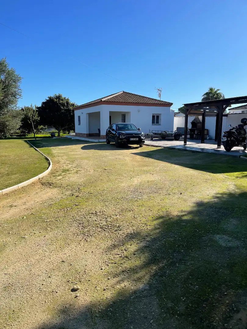 Casa o xalet en venda en Chiclana de la Frontera amb Calefacció, Jardí privat i Moblat