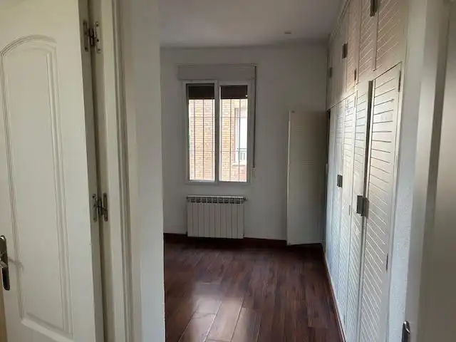 Schlafzimmer von Wohnung zum Verkauf in Córdoba mit Klimaanlage, Heizung und Terrasse