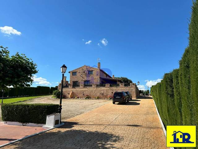 Casa-chalet en Venta en ALCAZAR (a 600 metros de villar de olalla) en Villar de Olalla