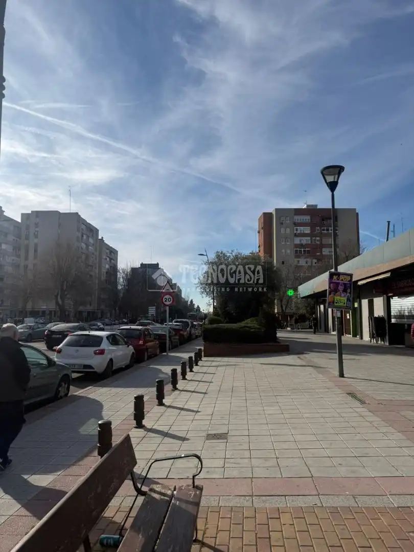 Außenansicht von Garage zum Verkauf in Fuenlabrada mit Alarm