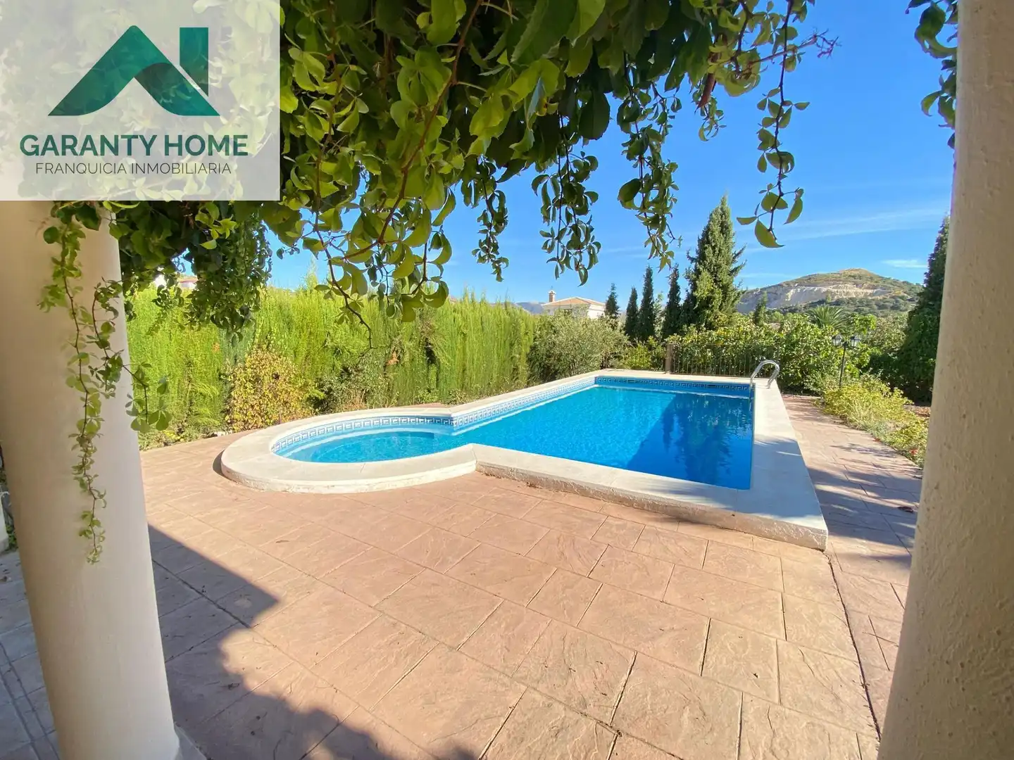 Vista exterior de Casa o chalet en venta en Fuensanta de Martos con Jardín privado, Trastero y Piscina