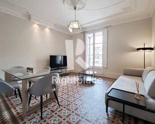 Exterior view of Apartment to rent in  Barcelona Capital  with Air Conditioner, Heating and Oven