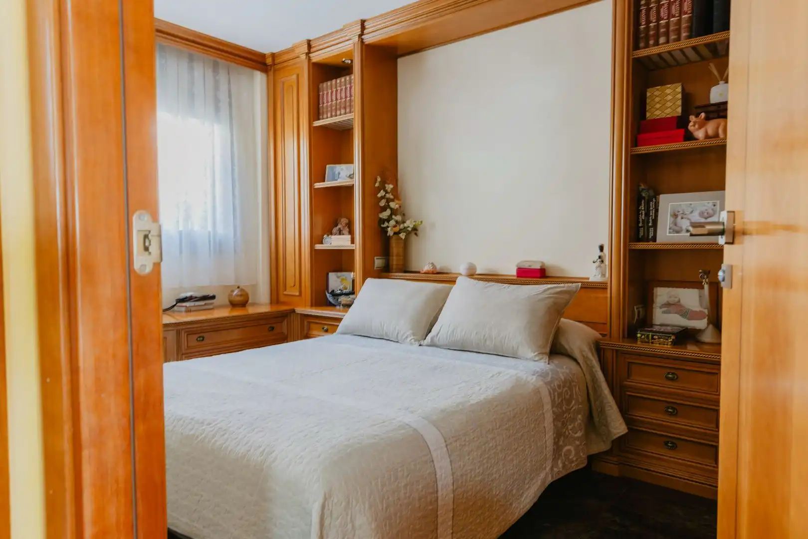 Bedroom of Houses for sale in Santa Coloma de Gramenet  with Air Conditioner, Heating and Private garden