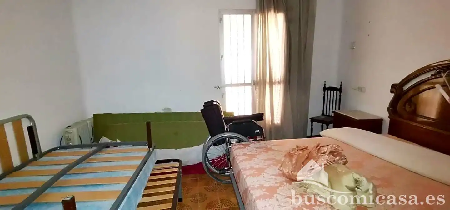 Dormitori de Casa o xalet en venda en Linares amb Aire condicionat, Terrassa i Traster