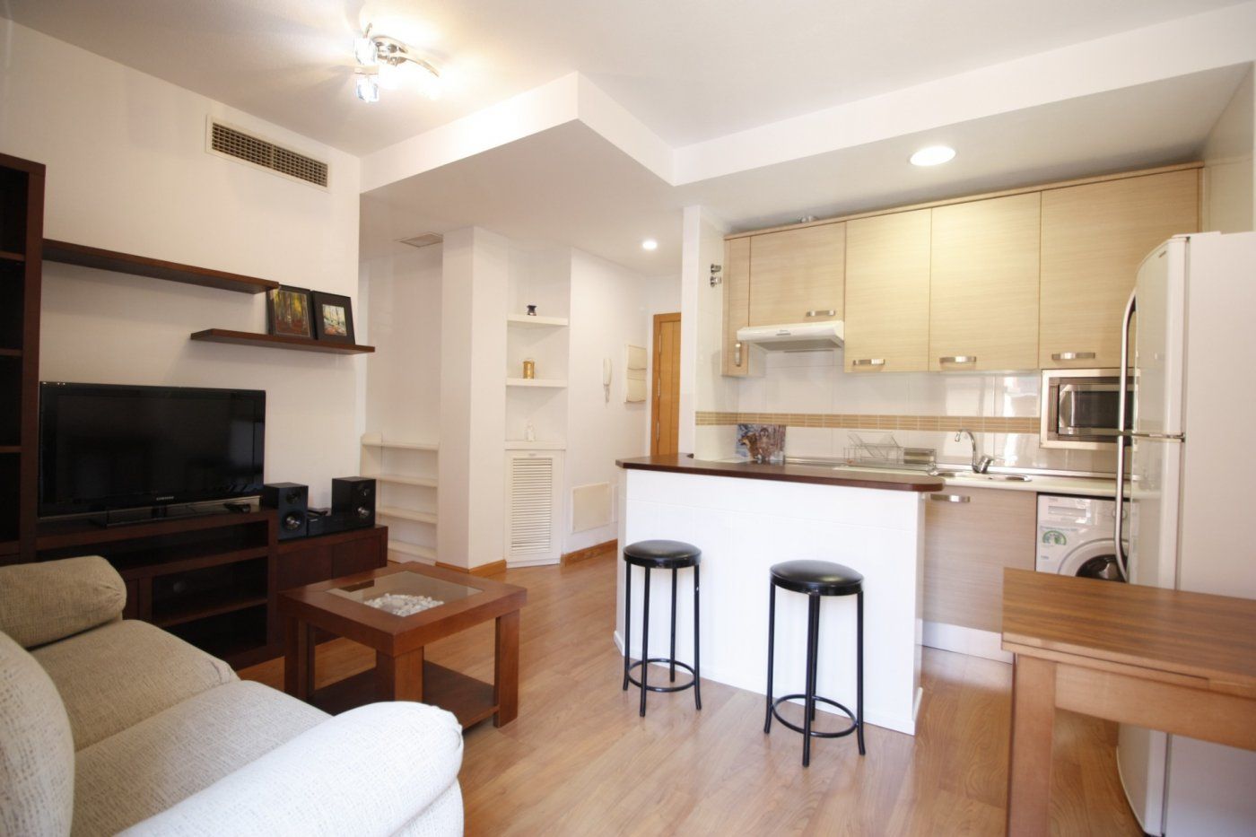 Kitchen of Flat to rent in  Madrid Capital  with Heating, Storage room and Balcony